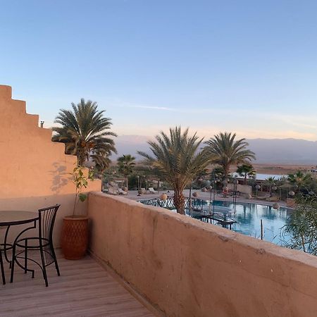 Les Jardins D Amizmiz 6 Piscines Bed & Breakfast Wawizelte ภายนอก รูปภาพ