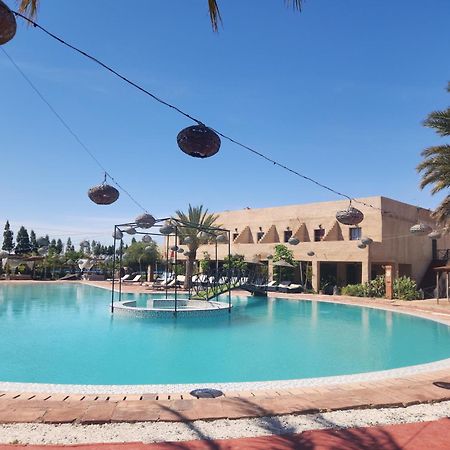 Les Jardins D Amizmiz 6 Piscines Bed & Breakfast Wawizelte ภายนอก รูปภาพ