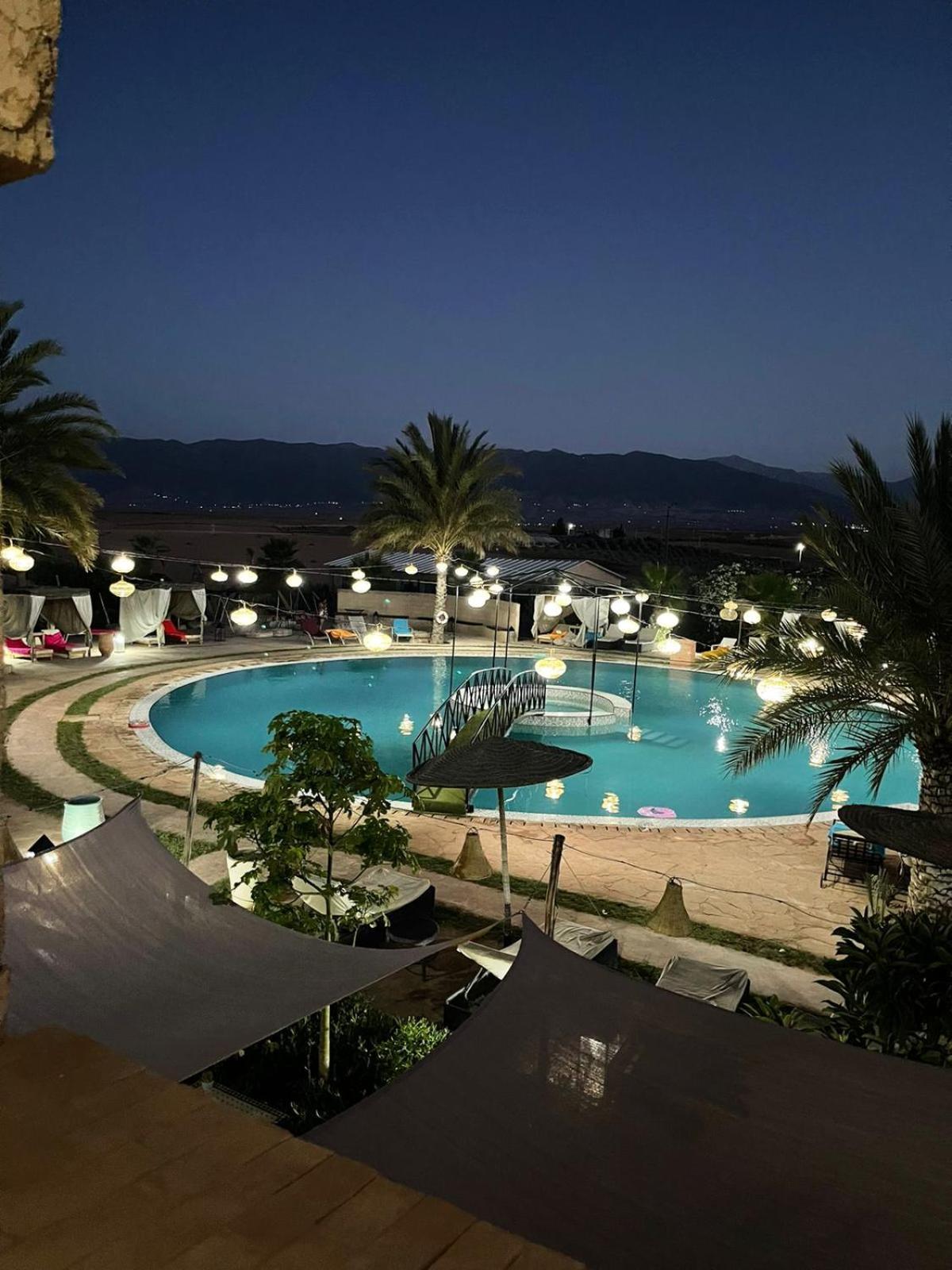 Les Jardins D Amizmiz 6 Piscines Bed & Breakfast Wawizelte ภายนอก รูปภาพ