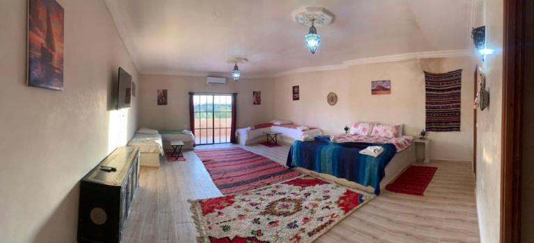 Les Jardins D Amizmiz 6 Piscines Bed & Breakfast Wawizelte ภายนอก รูปภาพ