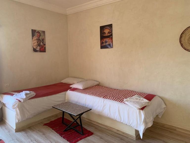 Les Jardins D Amizmiz 6 Piscines Bed & Breakfast Wawizelte ภายนอก รูปภาพ