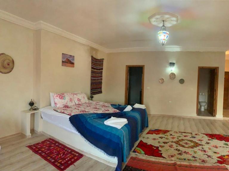 Les Jardins D Amizmiz 6 Piscines Bed & Breakfast Wawizelte ภายนอก รูปภาพ