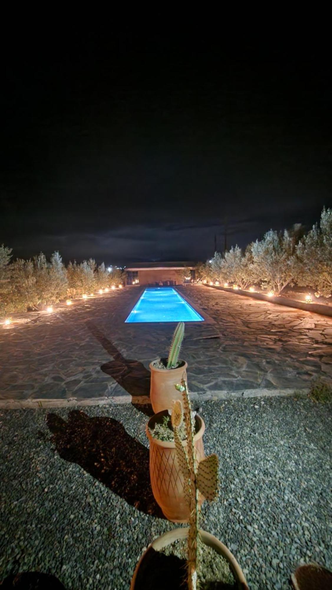Les Jardins D Amizmiz 6 Piscines Bed & Breakfast Wawizelte ภายนอก รูปภาพ